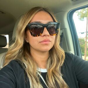 Meet your Posher, Tina